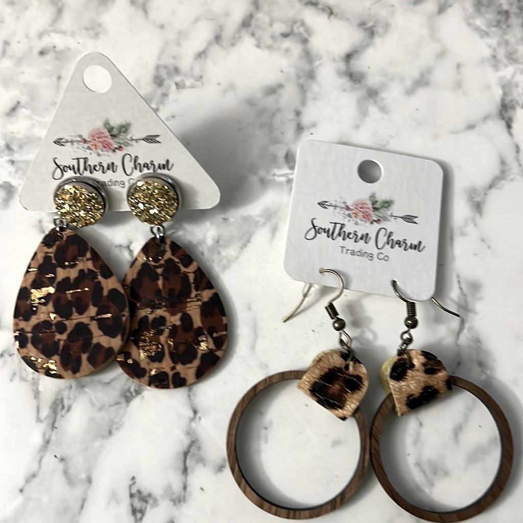 2 Pair Animal Print Pierced Earrings
